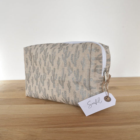 Trousse en toile.
